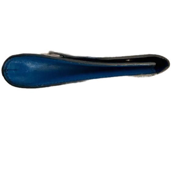 LOUIS VUITTON EPI Clutch - Picture 5 of 12